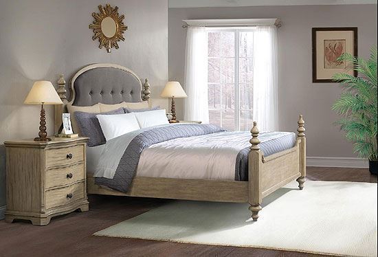 Corinne Poster Bedroom with 3-drawer nightstand by Riverside furniture